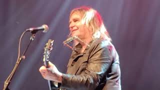 Mike Peters of The Alarm - "Sixty Eight Guns" (Gramercy Theatre | 2-19-22)