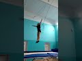 Винт на лонжах acro acrobatics sport спорт спортивнаяакробатика батут shorts сальтоназад