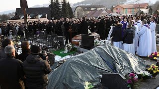 Slovaquie : une foule aux obsèques du journaliste assassiné