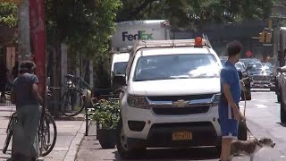 NYC Might Start Paying You to Report Illegal Parkers | El Minuto (English)