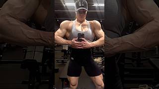 HULKING Gym Girl Ripped Veins - Paula Ranta