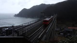 JR山陰本線　餘部駅　余部橋梁　キハ４０走行風景