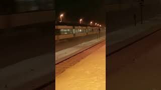 RE6 nach Husum / Hüsem fährt durch Wilster #trainspotting #züge #nahverkehr #schnee