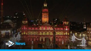 Christmas light display keeps George Square shining