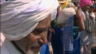 This is INDIA - Part 5 - Puna - Ceremony in Varanasi