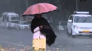Rains lash Delhi, bring respite from heat wave