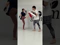 ミドルキックを修正中！ キックボクシング mma キック