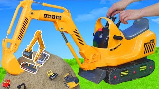 Excavator is digging in the Dirt