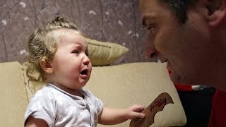 Baby's Funny Reaction to Dad's Shaved Face