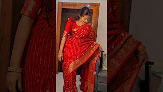 Kaisi lagi saree 🥻 #trending #youtubeshortvideo #viralvideos