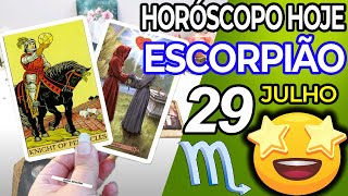 𝐕𝐎𝐂𝐄̂ 𝐑𝐄𝐂𝐄𝐁𝐄 𝐔𝐌𝐀 𝐒𝐔𝐑𝐏𝐑𝐄𝐒𝐀 😲🎁 Horoscopo do dia de hoje ESCORPIÃO 29 julho 2022♏️tarô Escorpião