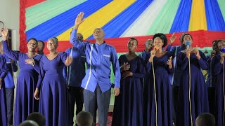 Abategereje Family Choir - AMATERANIRO YO KURAMYA KW'ISABATO, Le26-11-2022