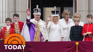See the royal family together on Buckingham Palace balcony