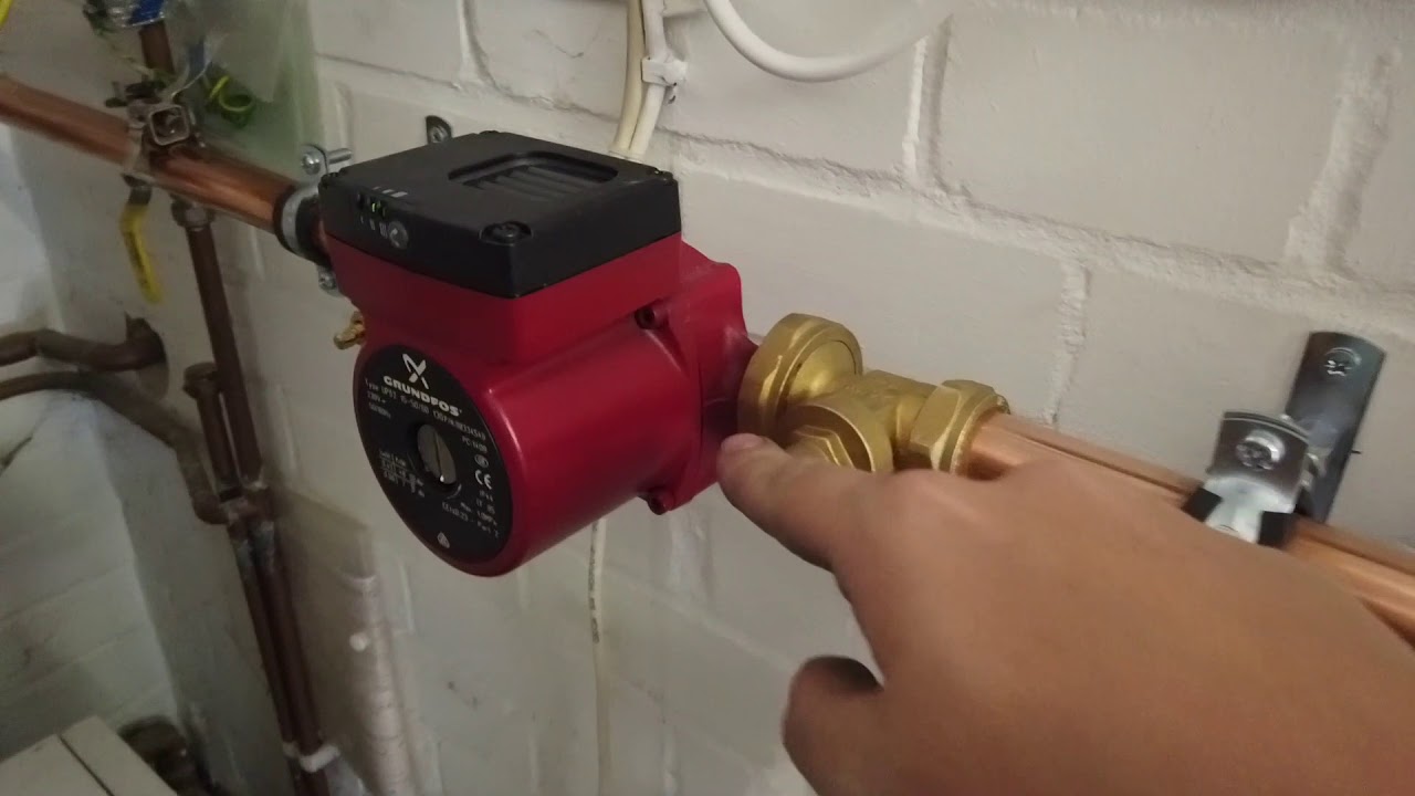 Sevenoaks Plumbing Project, Adding A Low Loss Header - YouTube