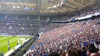 Schalke - Stuttgart 02.05.2015 3-2 Einlauf Choreo Ultras Gelsenkirchen 2/2