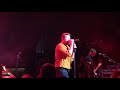 Brett Eldredge sings "Love Someone" live at the Pacific Amphitheatre