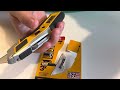 how to change dewalt retractable utility knife