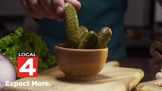 Experts debate health benefits of pickles