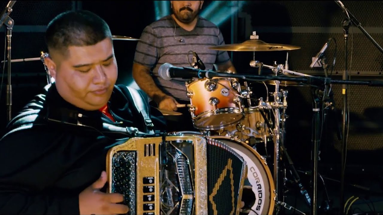 Legado 7 De Periódico Un Gallito Exclusivo Chords Chordify