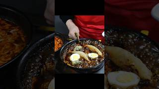 40년 지하도시의 전설로 통하는 이것?! 뽀빠이 할머니의 독특한 비법 떡쫄라 Korean street food