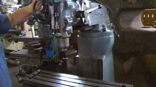 BRIDGEPORT J-HEAD SERIES 1 VERTICAL MILLING MACHINE