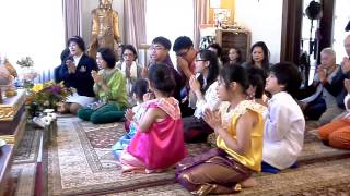 Buddhist bowing and chanting by wat san fran kids