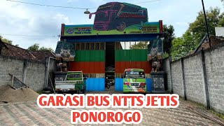 GREBEK GARASI BUS NTTS//BUS PARIWISATA ASAL KOTA PONOROGO GAMBAR REOG.