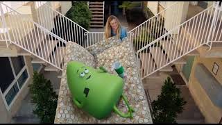 Cricket Wireless Commercial: Couch