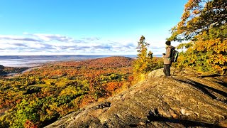 登高秋色深----Hiking Robertson Lake Cliffs trail