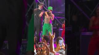 😡ARCANGEL MUY MOLESTO CON UN FANATICO #arcangel #concert #fans #reggaeton