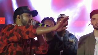Raftaar angry on emiway ||fans live performance