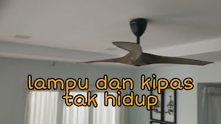 Lampu berkelip-kelip dan terus tak menyala tapi plug masih boleh guna.