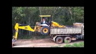 Załadunek JCB 3C na wywrotkę | Loading on the truck