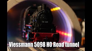 Unboxing Viessmann 5098 H0 Road tunnel modern, with LED mirroring- and depth effect - Straßentunnel