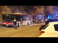 Autobús urbano ardiendo en Terrassa