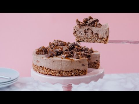 How to make Toffee crisp cheesecake, Caramel topping recipe, Crunch chocolate recipe, Crunch bar How to make Toffee crisp cheesecake, Caramel topping recipe, Crunch chocolate recipe, Crunch bar