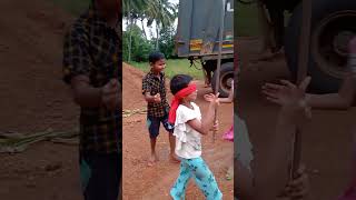 କୁନି ପିଲାଙ୍କ ହାଣ୍ଡି ଫଟା ଖେଳ  #kuni pilanka handi phata khelo #shorts #comedy #masti #like