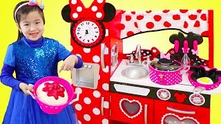 Jannie Pretend Cooking with GIANT Minnie Mouse Kitchen Toy