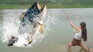 說好的大鰱鱅怎麼釣到的卻都是小魚？！ 美女氣不過直接放大招，還要薅禿老闆的茶山！【娜小娜愛釣魚】#釣魚 #fishing #drama #funny