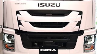 ISUZU ギガ【大型トラック ギガトラクタ大量輸送を実現するトラクタ輸送】環境・安全・経済性に優れ、ドライバーの疲労軽減、情報通信による稼働サポートでトラクタの大量輸送を高度に支える