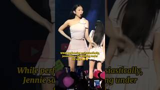 Jennie's super sharp reaction when a fan fainted during the concert #shorts #blackpink #jennie