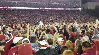 WSU Cougs storm the field after defeating USC 30-27