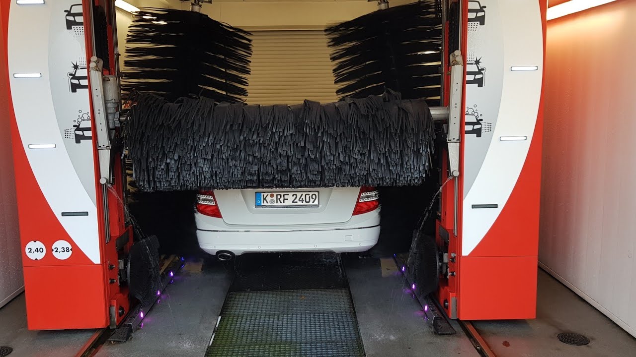 Autowaschanlage Waschstrasse Car Wash Lavage De Voiture Autowaschanlage ...