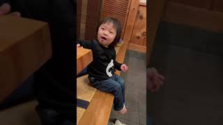 たくわんが美味しすぎてテンション上がる1歳児#shorts