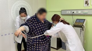 男子身高156體重350斤3年沒下樓：不敢躺著睡，坐著卻睡不著