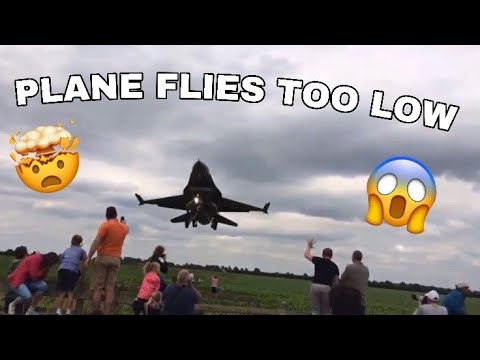 This Plane Flies Too Low Youtube
