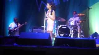 Amy Winehouse - Valerie (Floripa, Brasil 2011) HD