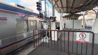 ジョイント音を響かせて終点和歌山市駅に到着する南海12000系＋9000系特急サザン21号和歌山市行き！