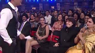 Kapil Sharma comedy at award function | Alia Bhat | Rekha | Vidhya Balan | SRK