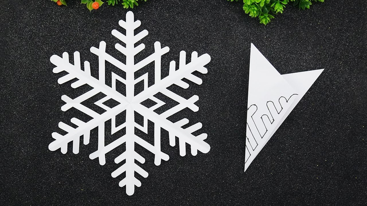 Paper Snowflakes ️Paper Snowflake Patterns🎄Snowflake Cut Out - YouTube